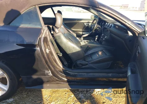 2015 Ford Mustang V6 из США, поврежденный, VIN 1FATP8EM0F5374368